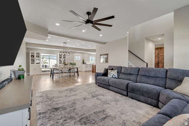 3009 S EDGEWATER LN, Syracuse, UT 84075