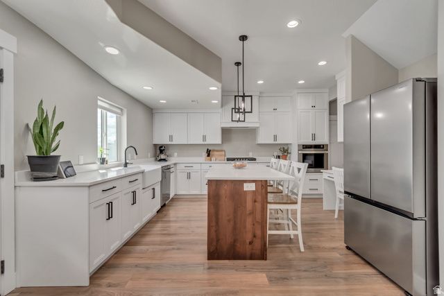 3009 S EDGEWATER LN, Syracuse, UT 84075