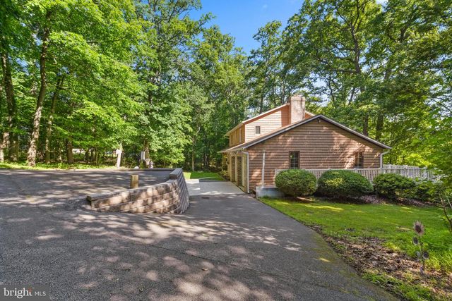 10 BROOK VALLEY CT, Freeland, MD 21053
