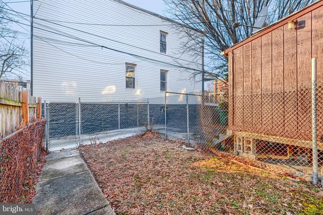 1732 BRADDISH AVE, Baltimore, MD 21216