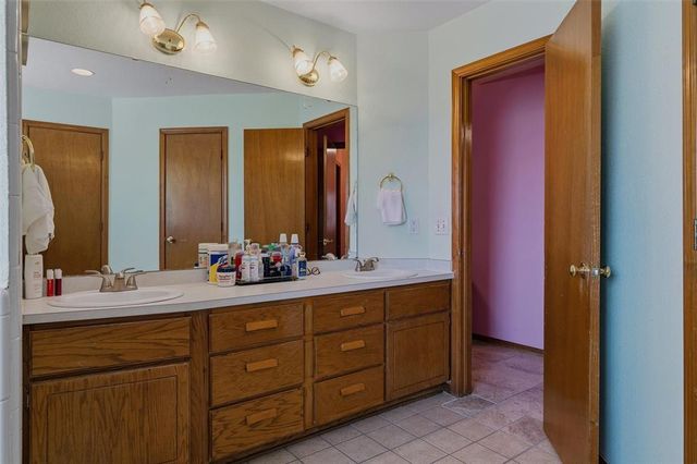 1605 Pennington Cir Circle, Midwest City, OK 73130