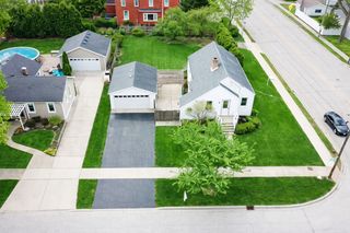 400 Lindley Avenue, Westmont, IL 60559
