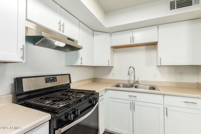 616 S BELLVIEW -- C, Mesa, AZ 85204