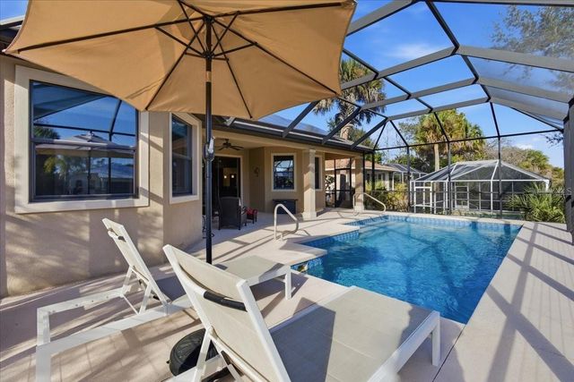 8 COCHRAN LANE, Palm Coast, FL 32137