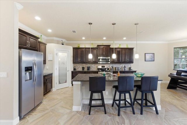 8 COCHRAN LANE, Palm Coast, FL 32137