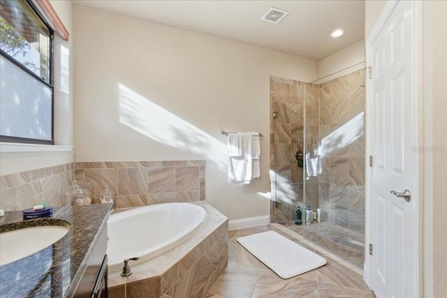 8 COCHRAN LANE, Palm Coast, FL 32137