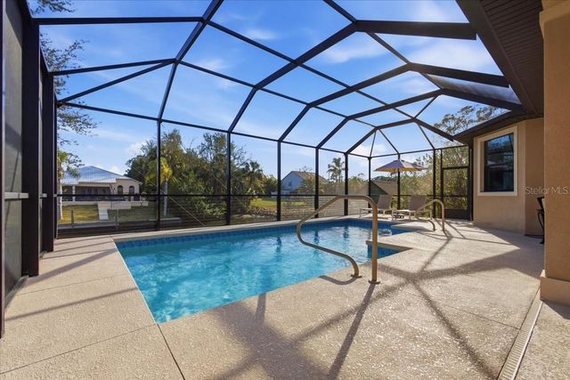 8 COCHRAN LANE, Palm Coast, FL 32137