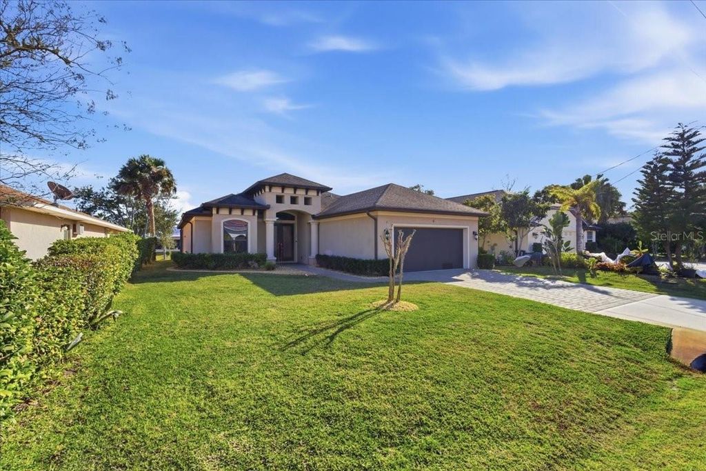 8 COCHRAN LANE, Palm Coast, FL 32137