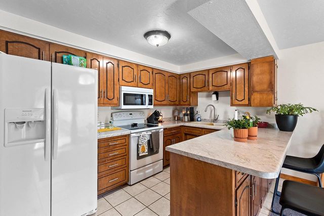 2796 CORMIER ROAD, Green Bay, WI 54313