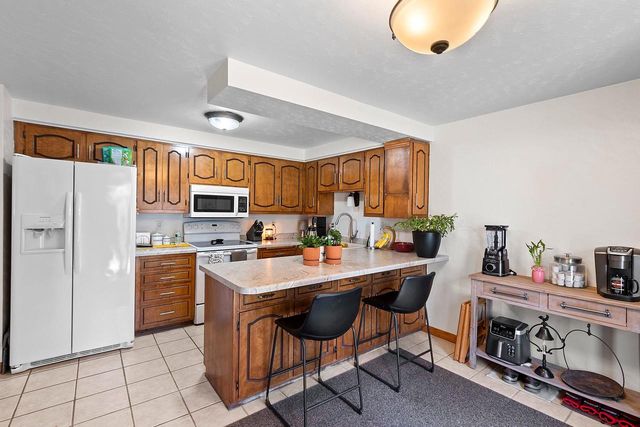 2796 CORMIER ROAD, Green Bay, WI 54313