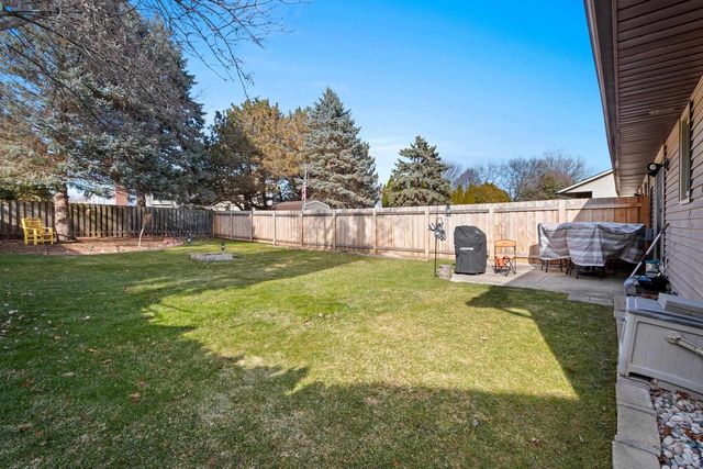 2796 CORMIER ROAD, Green Bay, WI 54313