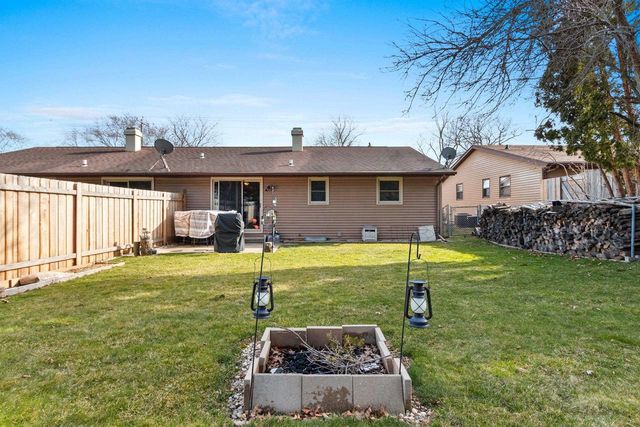 2796 CORMIER ROAD, Green Bay, WI 54313
