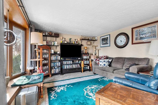2796 CORMIER ROAD, Green Bay, WI 54313