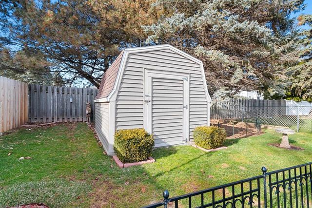 2796 CORMIER ROAD, Green Bay, WI 54313