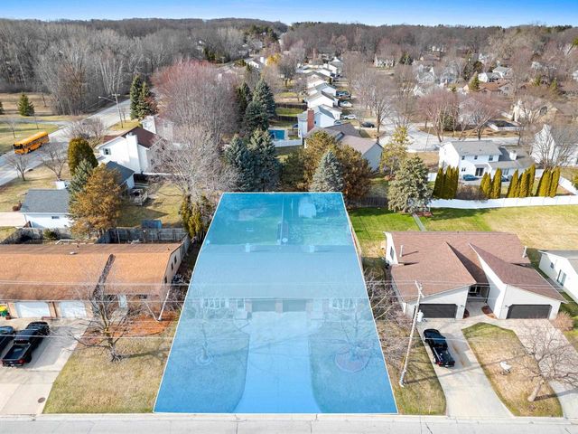 2796 CORMIER ROAD, Green Bay, WI 54313