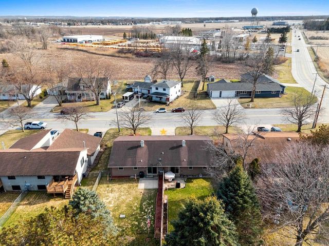 2796 CORMIER ROAD, Green Bay, WI 54313