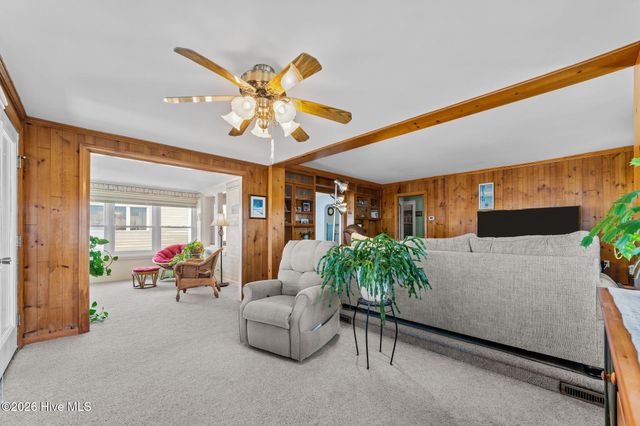 226 Shady Banks Beach Road, Washington, NC 27889