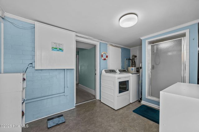 226 Shady Banks Beach Road, Washington, NC 27889