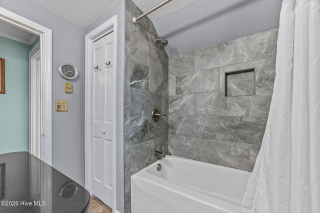 226 Shady Banks Beach Road, Washington, NC 27889