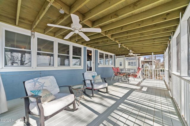 226 Shady Banks Beach Road, Washington, NC 27889