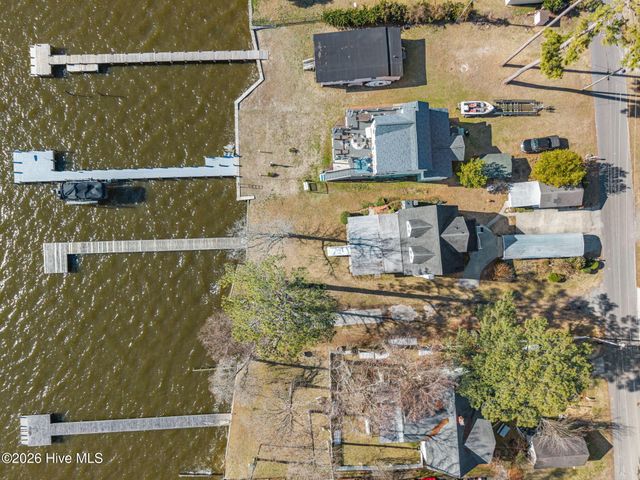 226 Shady Banks Beach Road, Washington, NC 27889