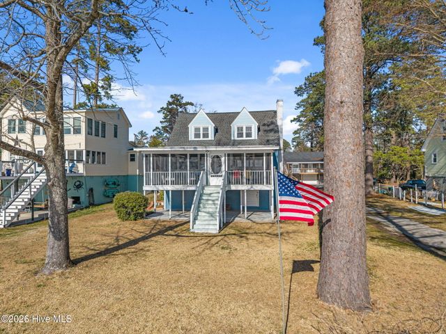 226 Shady Banks Beach Road, Washington, NC 27889