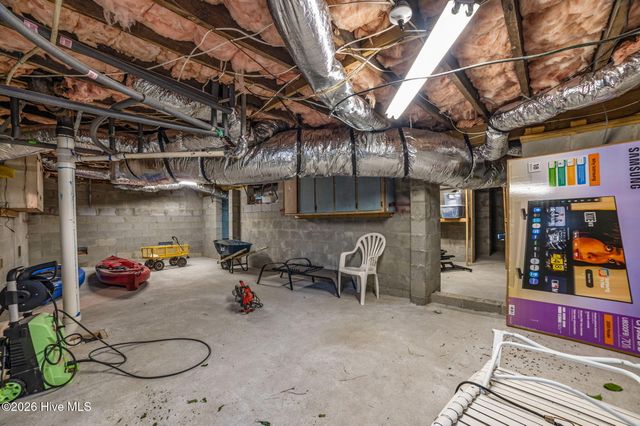 226 Shady Banks Beach Road, Washington, NC 27889