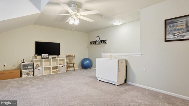 4 LEGACY OAKS DR, Richboro, PA 18954