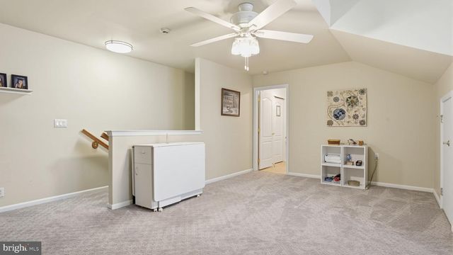 4 LEGACY OAKS DR, Richboro, PA 18954