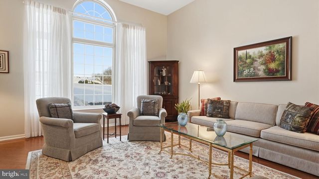 4 LEGACY OAKS DR, Richboro, PA 18954