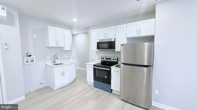3323 N 22ND ST, Philadelphia, PA 19140