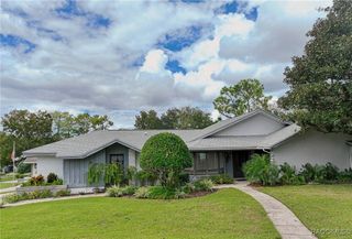 8 W Winged Court, Homosassa, FL 34446