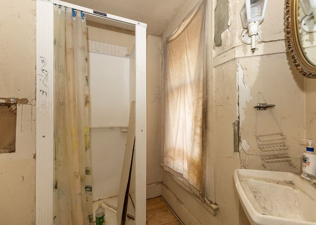 1116 N 2nd Street, Clinton, IA 52372