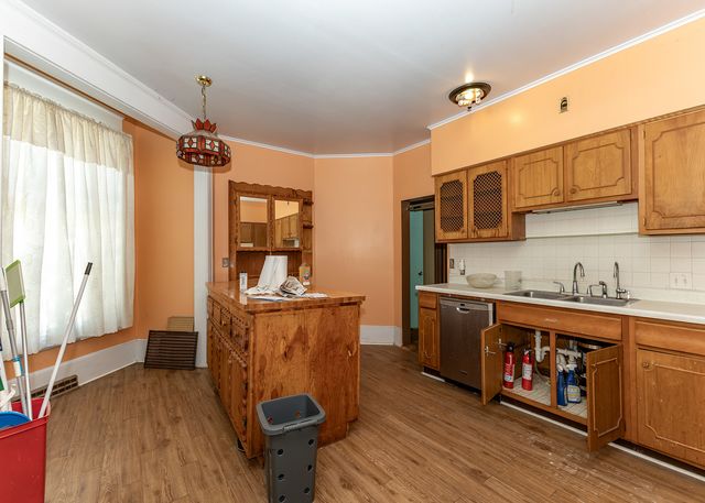 1116 N 2nd Street, Clinton, IA 52372