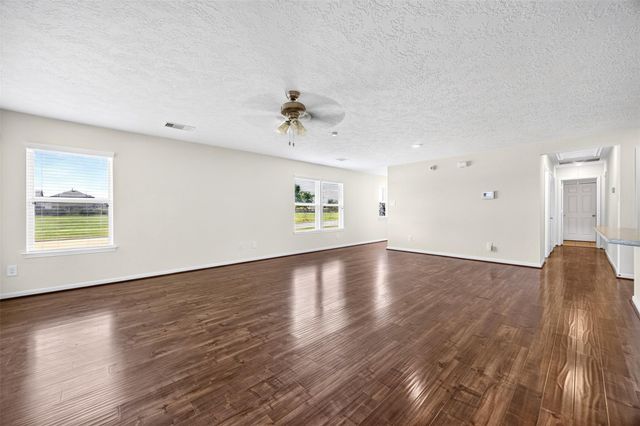 5202 Pine Forest Ridge Street, Katy, TX 77493