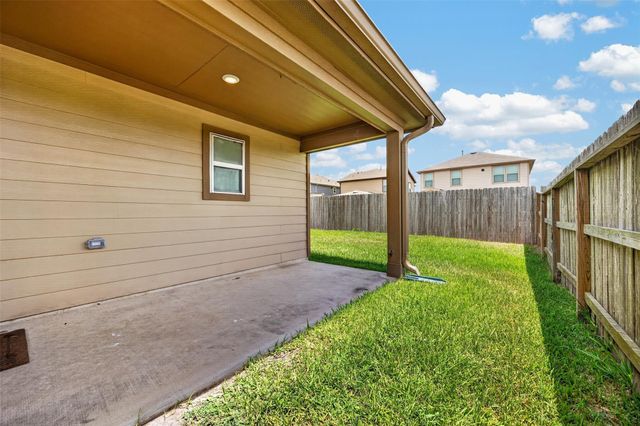 5202 Pine Forest Ridge Street, Katy, TX 77493