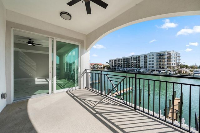 211 DOLPHIN POINT 203, Clearwater, FL 33767