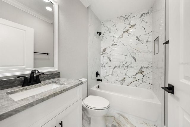 211 DOLPHIN POINT 203, Clearwater, FL 33767