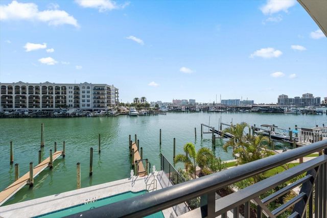 211 DOLPHIN POINT 203, Clearwater, FL 33767