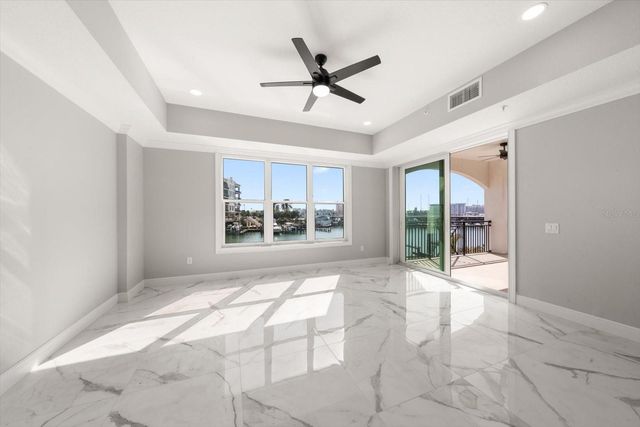 211 DOLPHIN POINT 203, Clearwater, FL 33767