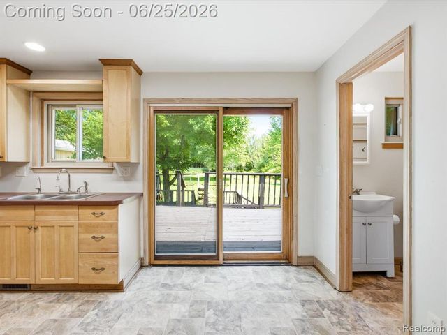 2861 Church Road, Columbus, MI 48063