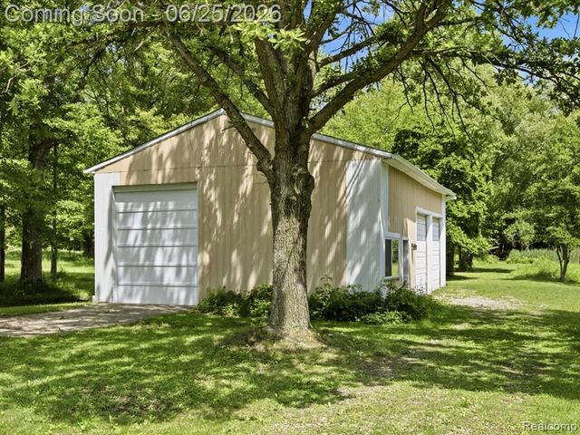 2861 Church Road, Columbus, MI 48063