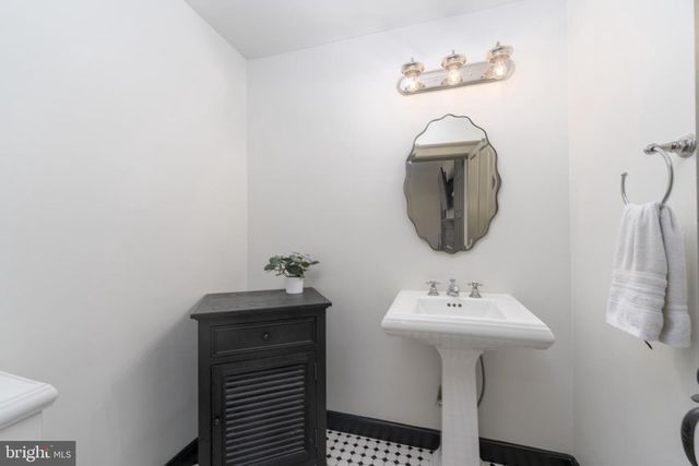 806 S ANN ST, Baltimore, MD 21231