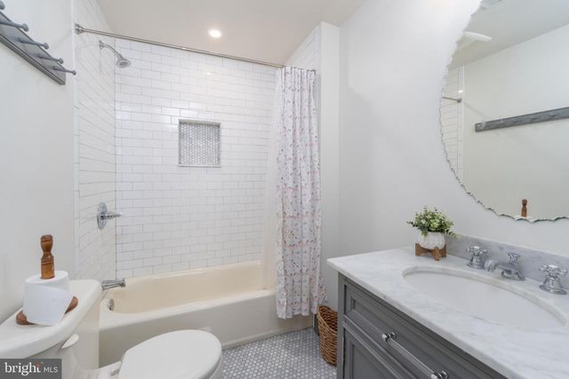 806 S ANN ST, Baltimore, MD 21231