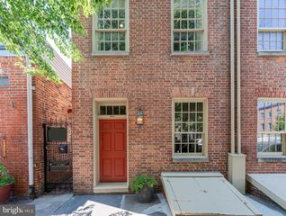 806 S ANN ST, Baltimore, MD 21231