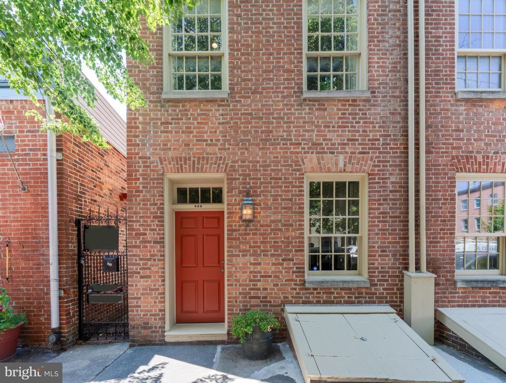 806 S ANN ST, Baltimore, MD 21231