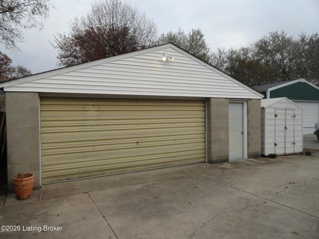 5531 Halstead Ave, Louisville, KY 40213