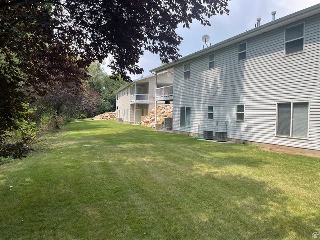 4067 S HILLCREST CIR, South Ogden, UT 84405