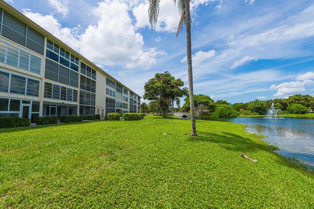 2905 Victoria Place G1, Coconut Creek, FL 33066