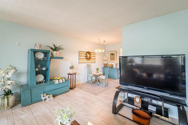 2905 Victoria Place G1, Coconut Creek, FL 33066